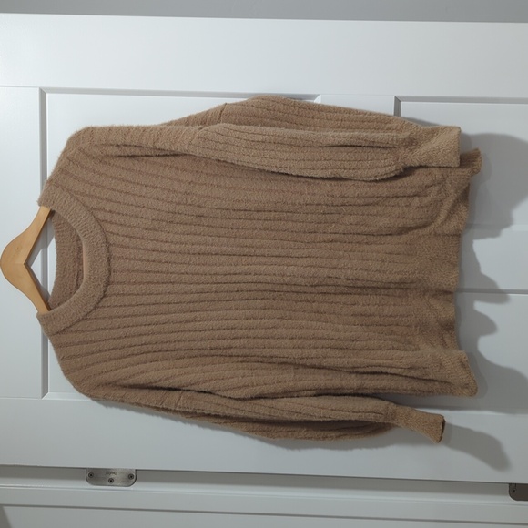 Aerie Sweater - Picture 1 of 3